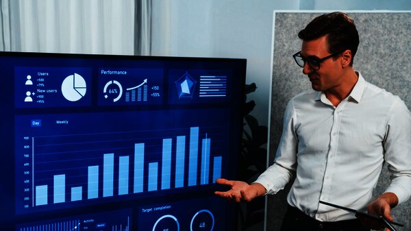 Data-Driven Business: Fundamentos de Analítica Estratégica