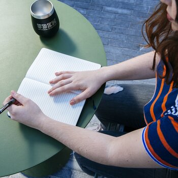 Libreta ejecutiva con bolígrafo UDEM